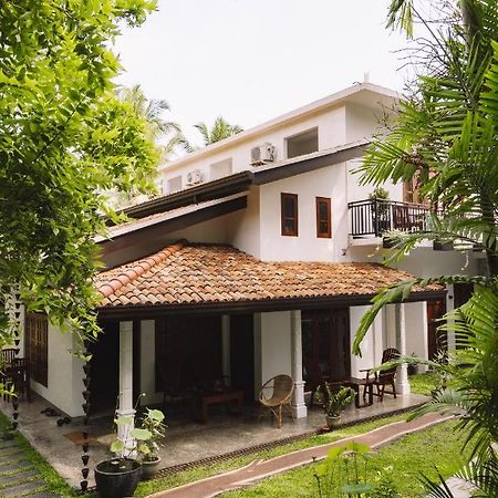 Summer Time Hiriketiya Dickwella Exterior photo